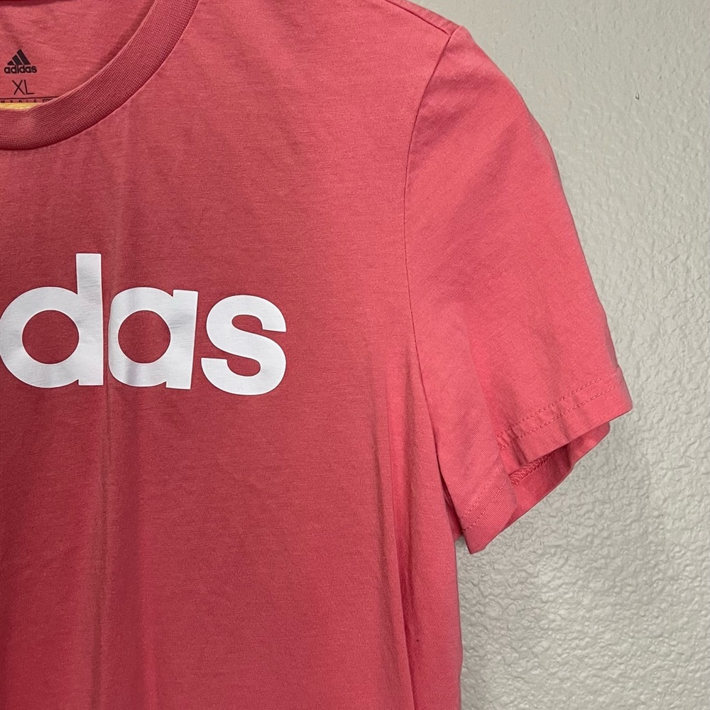 Adidas Women’s Pink Short Sleeve Tee with Logo Size XL - Picture 4 of 8